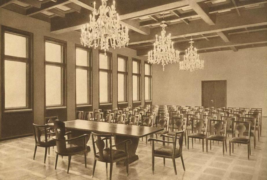 Chandeliers in the Great Hall of the Chamber of Commerce, Industry, and Crafts, circa 1939. Reproduced from: the Chamber of Commerce, Industry, and Crafts: album, Kaunas, 1938.