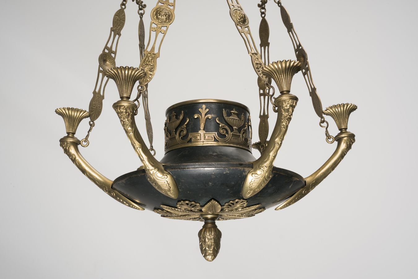 A fragment of the chandelier, the 2nd half of the 19th c., the National Museum of Lithuania, IM-2991. Photo by Kęstutis Stoškus, 2019
