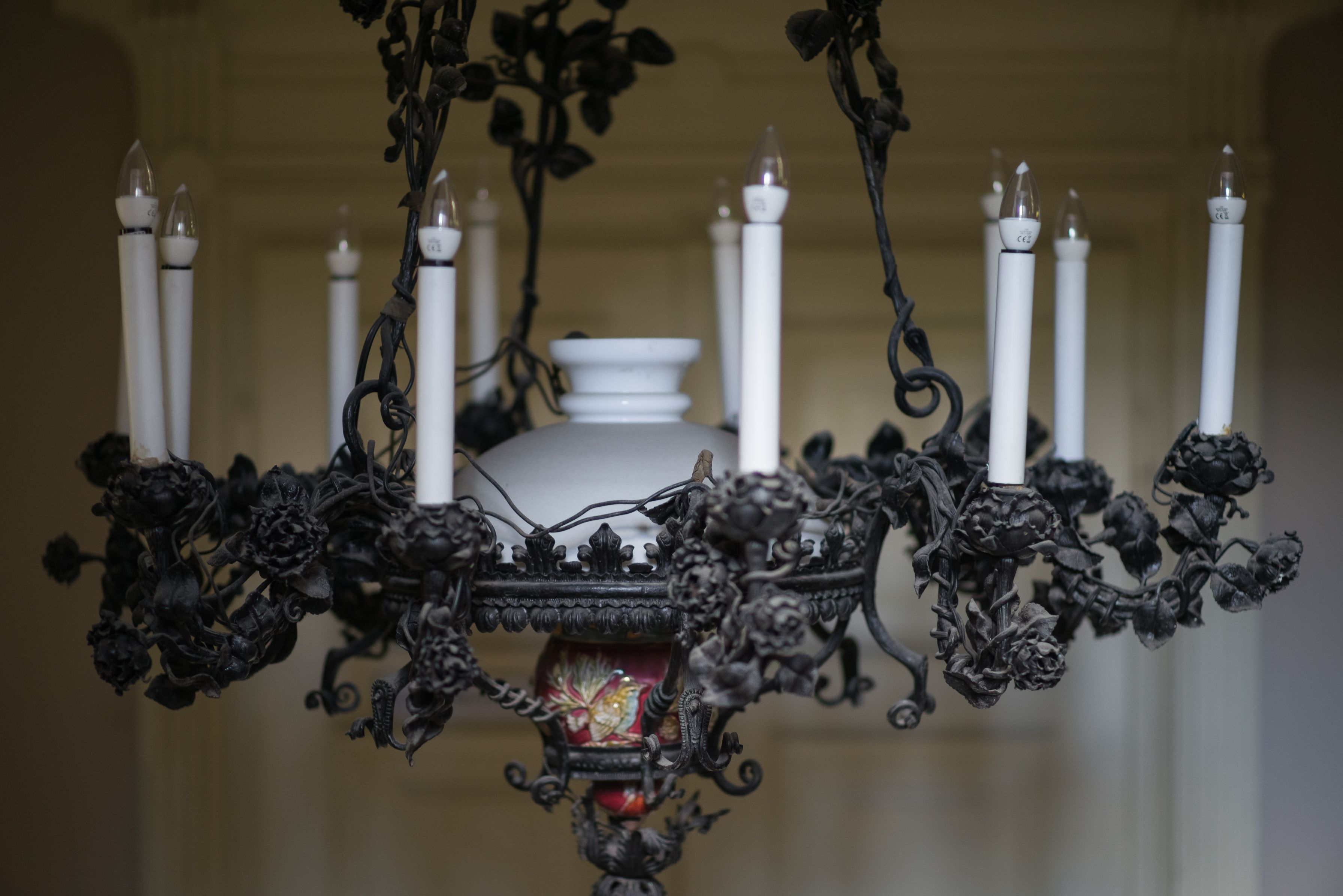 Fragment of chandelier, 1904–1905, P. Vileišis Palace. Photo by Povilas Jarmala, 2017