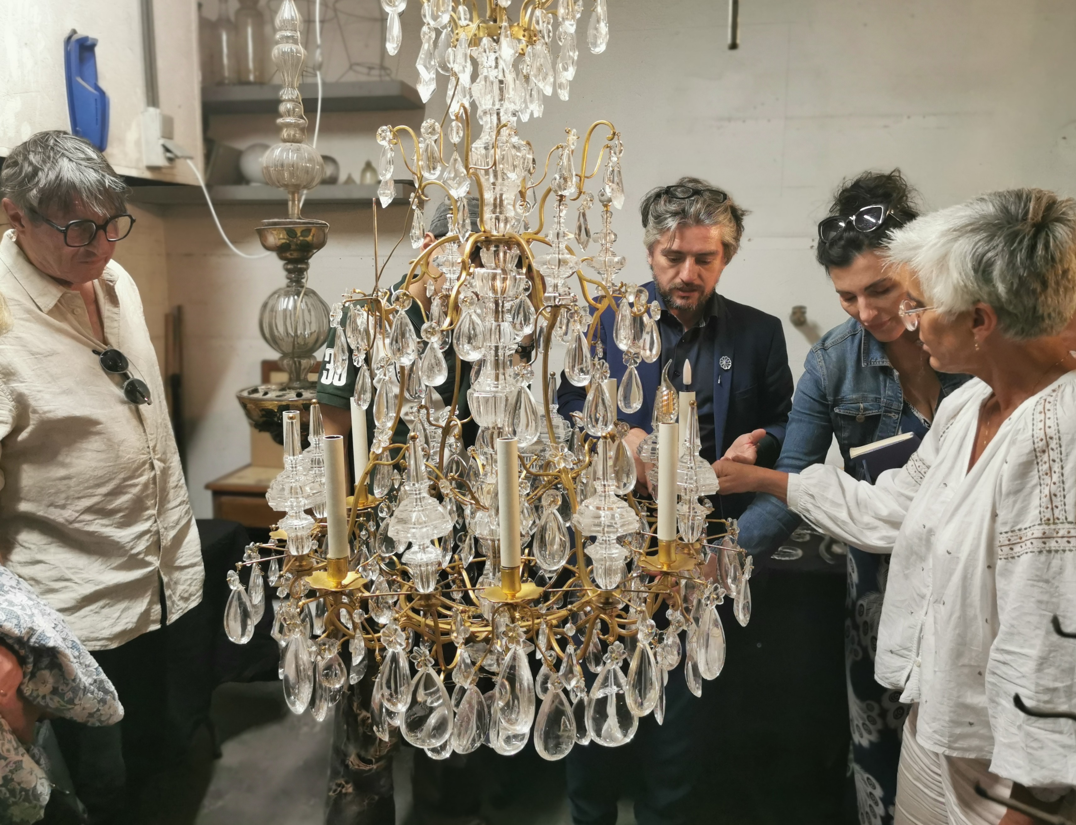 Draugijos narių diskusija su Bertin Verstraete. Atelier Night Light, Tienen, Belgija